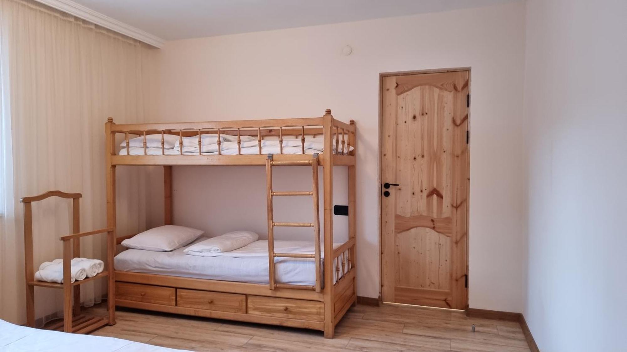 Villa Sunshine , Apartment With 4 Bedrooms,Whole Apartment, Апартмент Целиком Dilijan Ngoại thất bức ảnh